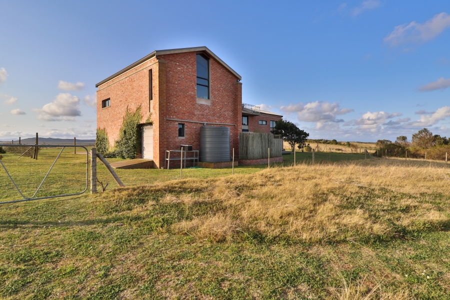 4 Bedroom Property for Sale in Mossel Bay Rural Western Cape